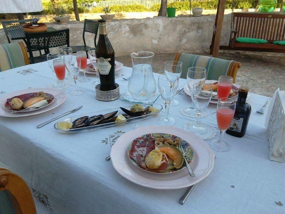 B&B Luxury Villa Olimpia Home Restaurant Selva Di Fasano Bagian luar foto